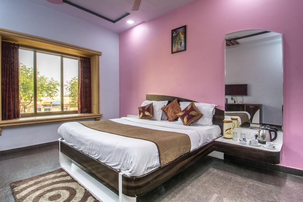 Hotel Hayyat Jaisalmer Exterior photo